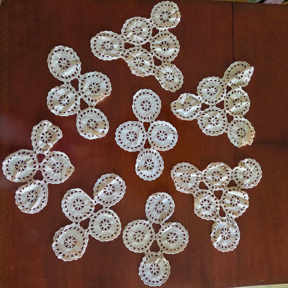 Vintage Lot of 8 Crochet Doily Doilies Lace Circle Ivory Scalloped Edges Cottage